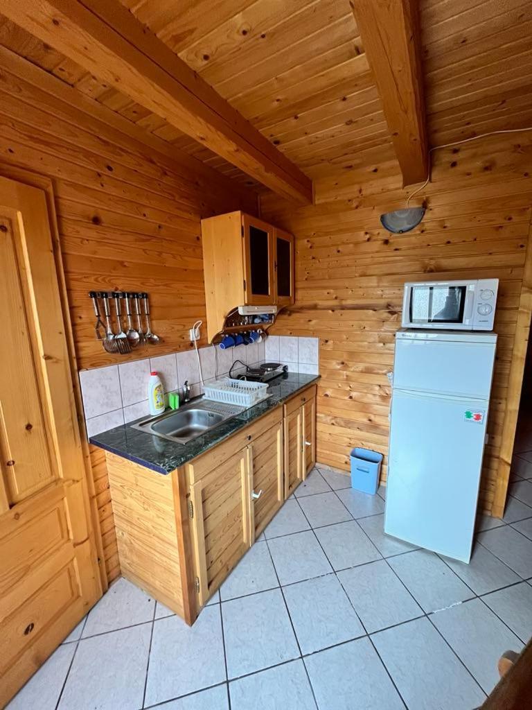 Almos Apartman 발라톤페니베스 외부 사진
